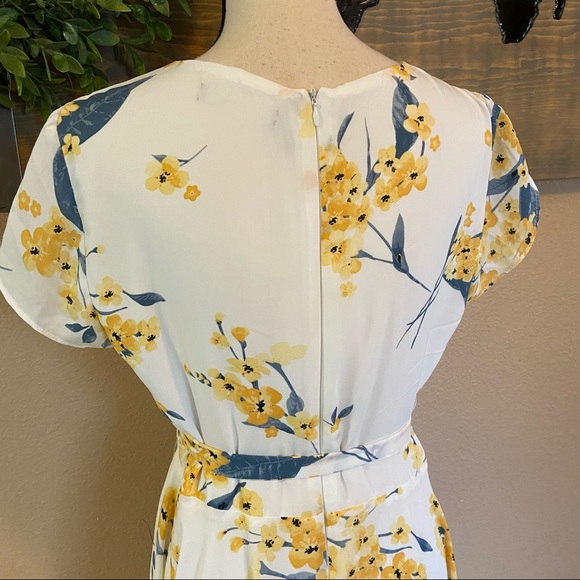 EUC Lulus French Countryside White and Yellow Floral Print High-Low Dress - Picture 5 of 14